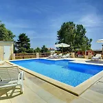 Appartement Dana *